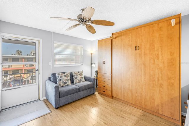 8565 W GULF BOULEVARD 23S, Treasure Island, FL 33706