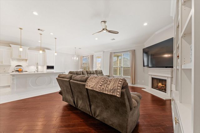 1706 Elmside Court, Conroe, TX 77301