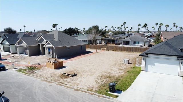 704 La Laguna Road, Mission, TX 78572