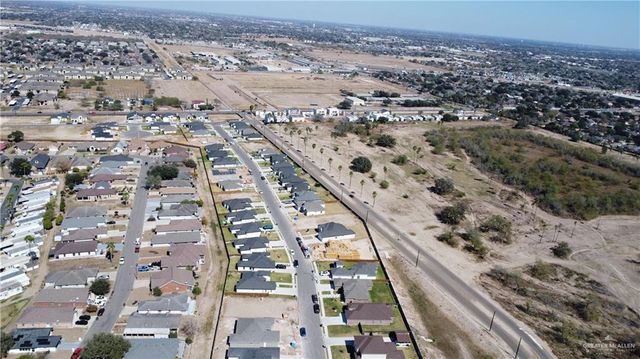 704 La Laguna Road, Mission, TX 78572