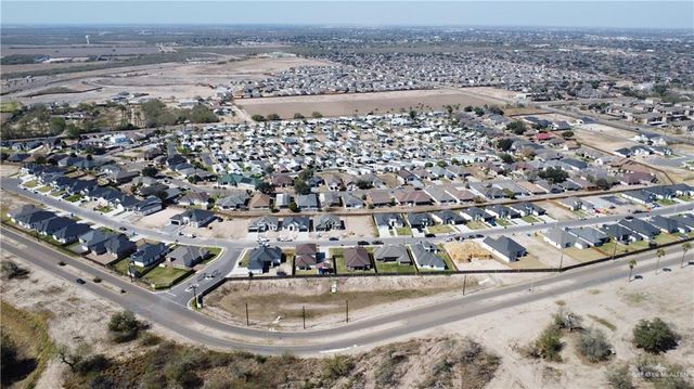 704 La Laguna Road, Mission, TX 78572