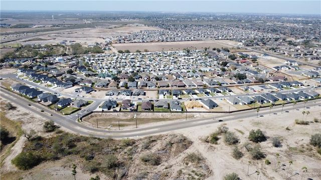 704 La Laguna Road, Mission, TX 78572