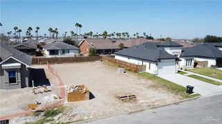 704 La Laguna Road, Mission, TX 78572