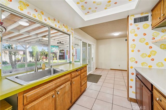 571 Oriole, Corona, CA 92879