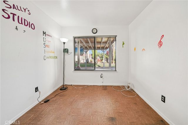 571 Oriole, Corona, CA 92879