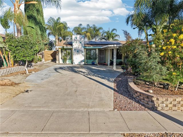 571 Oriole, Corona, CA 92879