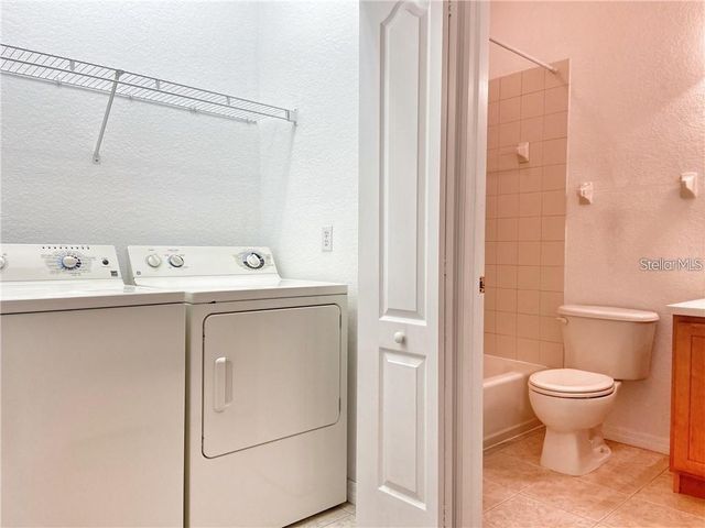 915 FAIRWAYCOVE LANE 208, Bradenton, FL 34212