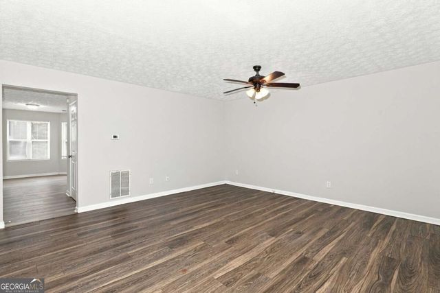 2002 Grove Way, Hampton, GA 30228