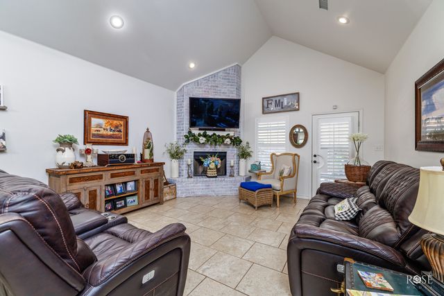 1996 Overhill Drive, San Angelo, TX 76904