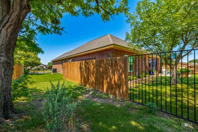 1996 Overhill Drive, San Angelo, TX 76904