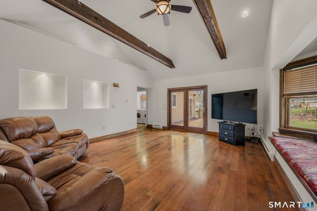 6 Cheryl Court, East Lyme, CT 06357