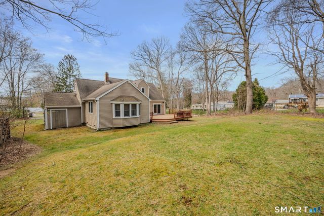 6 Cheryl Court, East Lyme, CT 06357