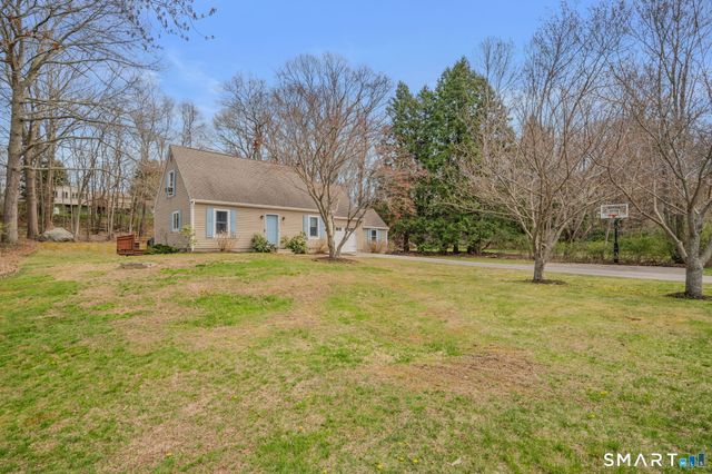 6 Cheryl Court, East Lyme, CT 06357