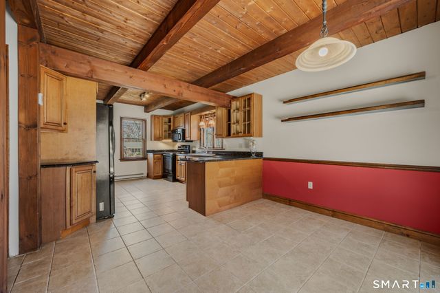 6 Cheryl Court, East Lyme, CT 06357