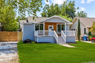 1122 W gramercy, San Antonio, TX 78201