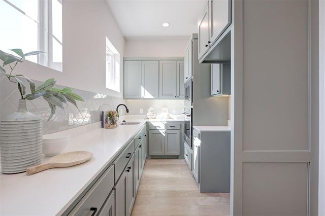 4541 Maple Ridge Drive, Edmond, OK 73034