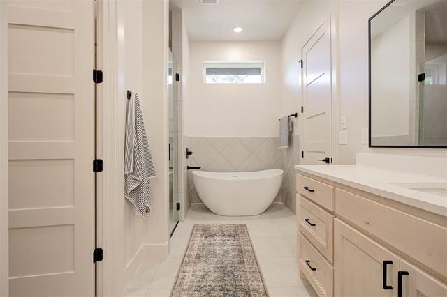 4541 Maple Ridge Drive, Edmond, OK 73034