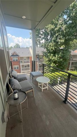 200 Chestnut Circle, Atlanta, GA 30342