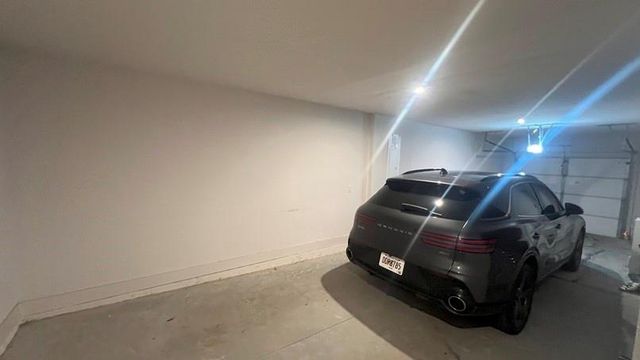 200 Chestnut Circle, Atlanta, GA 30342