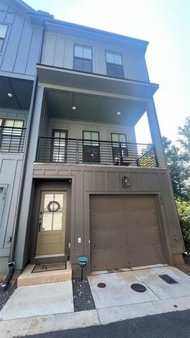 200 Chestnut Circle, Atlanta, GA 30342