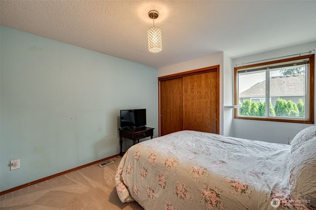 307 NE 134TH Circle, Vancouver, WA 98685