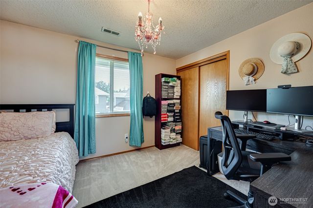 307 NE 134TH Circle, Vancouver, WA 98685