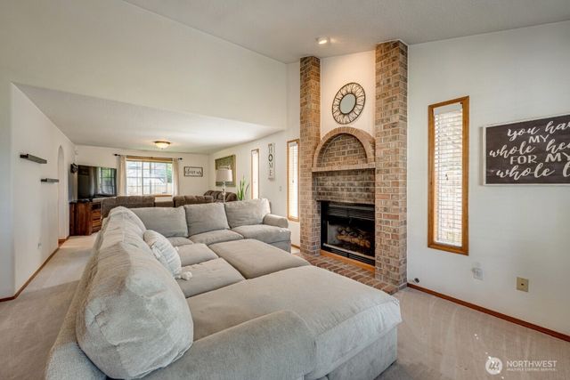 307 NE 134TH Circle, Vancouver, WA 98685