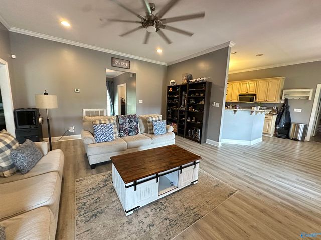115 St Thomas Drive, Rainbow City, AL 35906