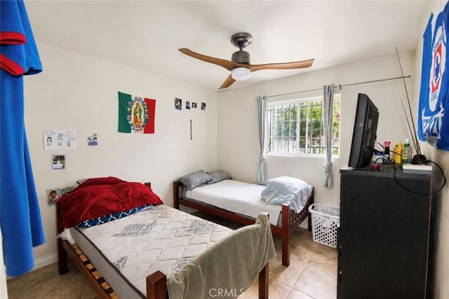 2011 W Wilshire, Santa Ana, CA 92704