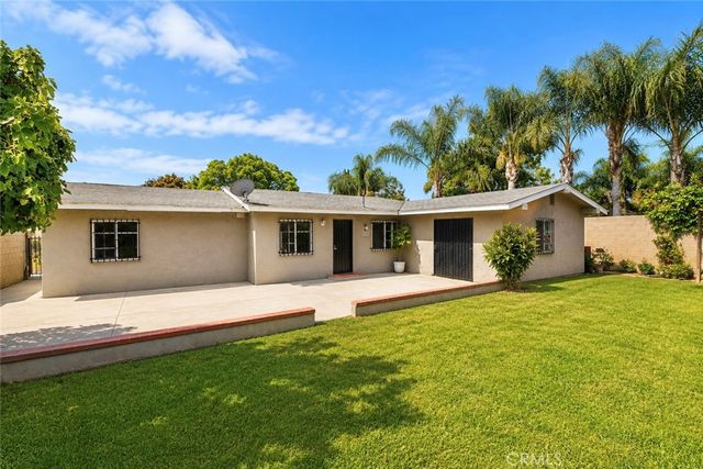 2011 W Wilshire, Santa Ana, CA 92704
