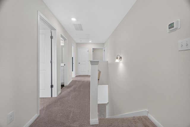507 Red Fish LN, Hutto, TX 78634