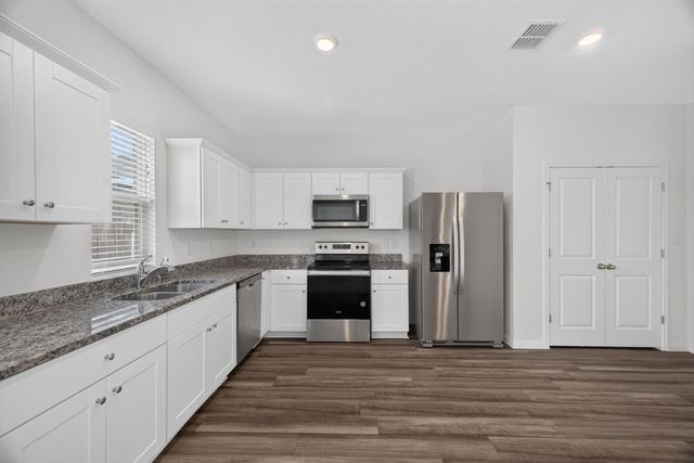 507 Red Fish LN, Hutto, TX 78634