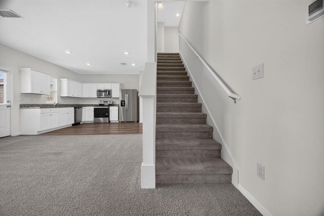 507 Red Fish LN, Hutto, TX 78634