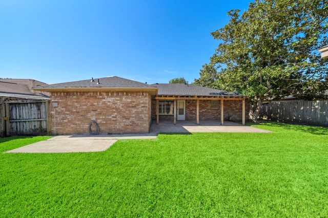 1517 Van Buren Drive, Deer Park, TX 77536