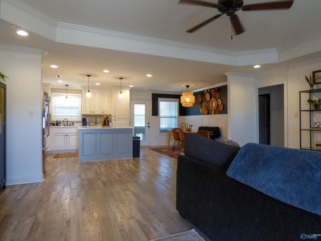 112 Compass Hill Circle, Toney, AL 35773