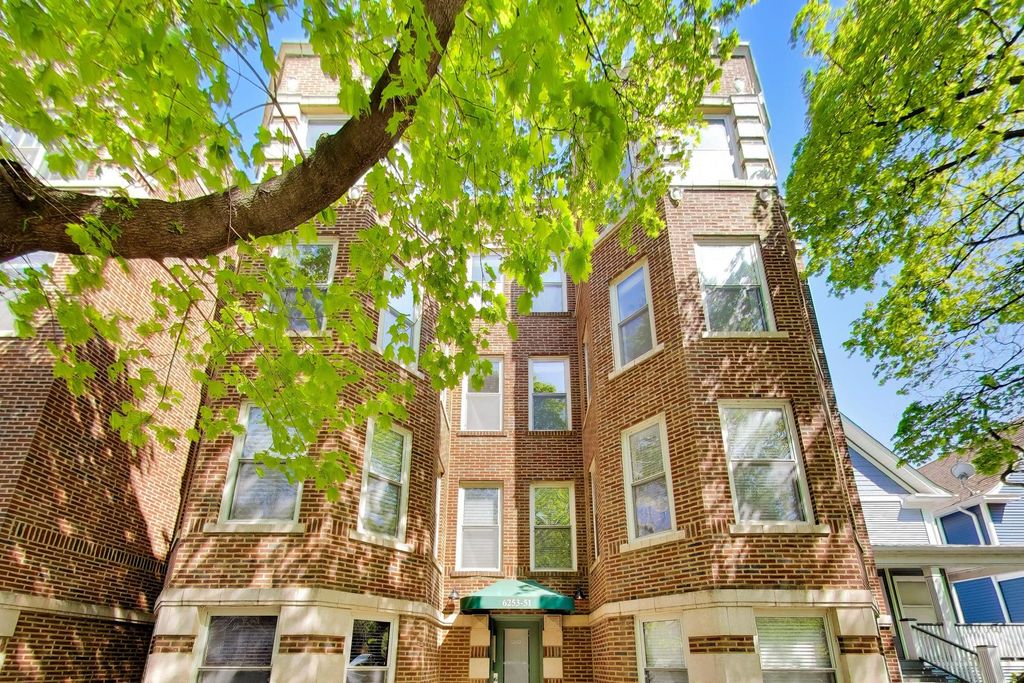 6253 N Magnolia Avenue 3, Chicago, IL 60660