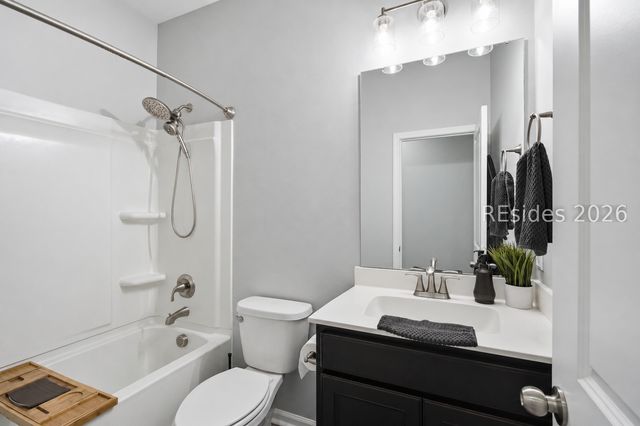 25 Pacolet Ln, Beaufort, SC 29906
