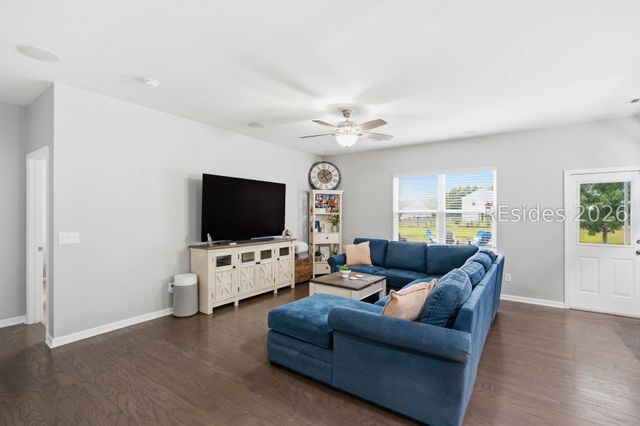 25 Pacolet Ln, Beaufort, SC 29906