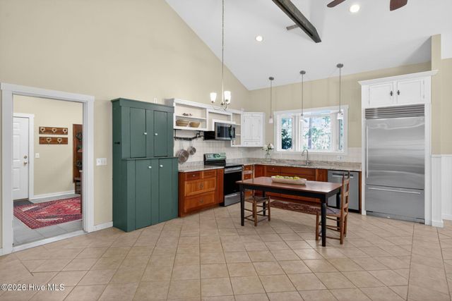 2265 Lakebay Road, Vass, NC 28394