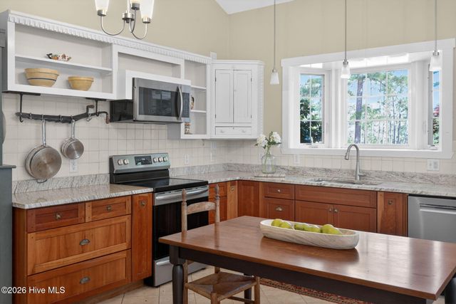 2265 Lakebay Road, Vass, NC 28394