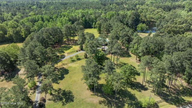2265 Lakebay Road, Vass, NC 28394