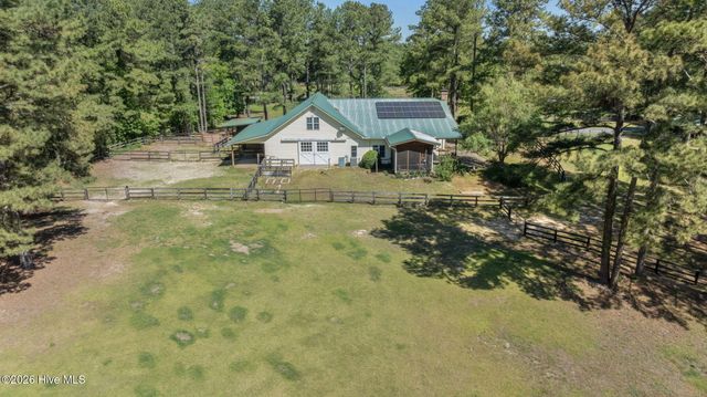 2265 Lakebay Road, Vass, NC 28394
