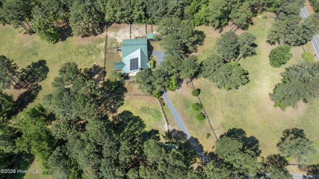 2265 Lakebay Road, Vass, NC 28394