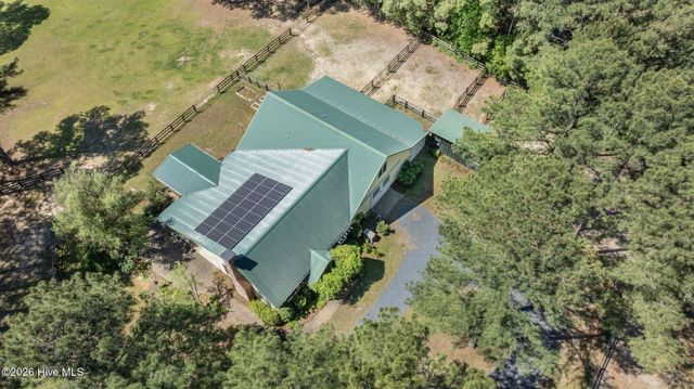 2265 Lakebay Road, Vass, NC 28394