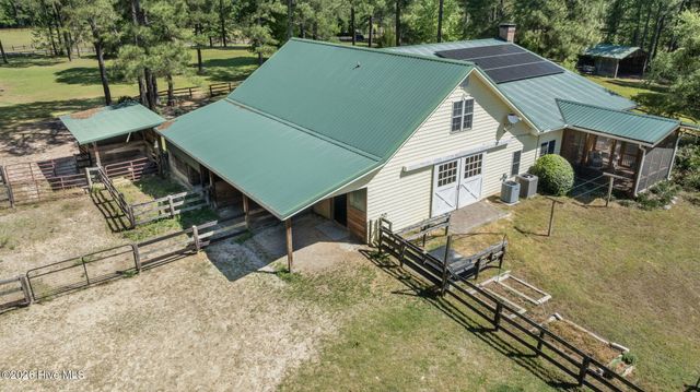 2265 Lakebay Road, Vass, NC 28394