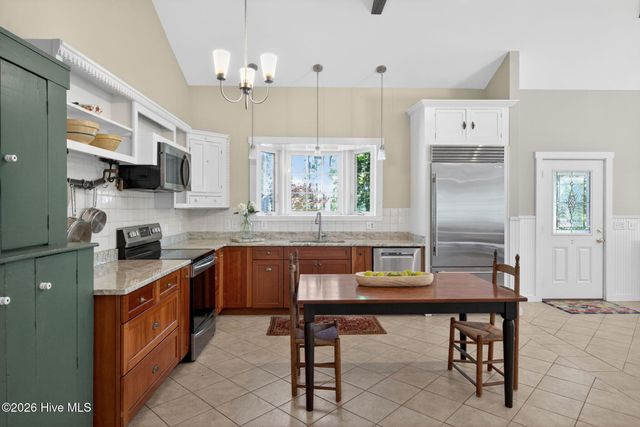 2265 Lakebay Road, Vass, NC 28394