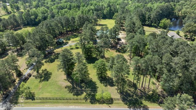 2265 Lakebay Road, Vass, NC 28394