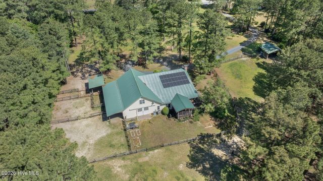 2265 Lakebay Road, Vass, NC 28394