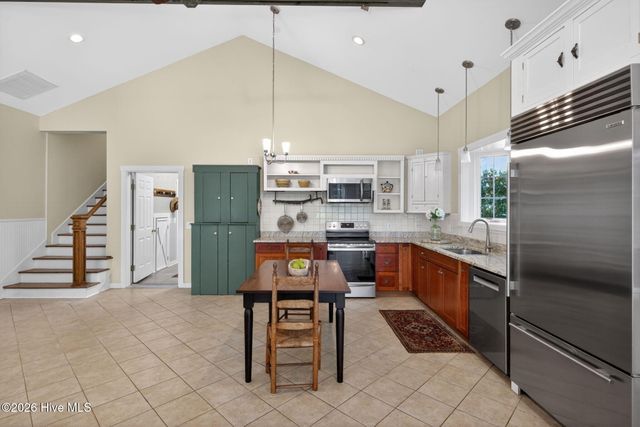 2265 Lakebay Road, Vass, NC 28394