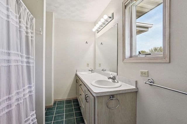 100 BENTWOOD DRIVE, Brillion, WI 54110